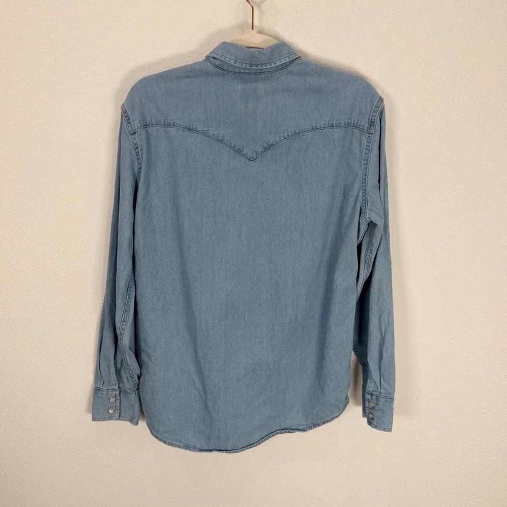 Levis Mens Medium Standard Western Denim Shirt Blue Pearl Snap Long Sleeve